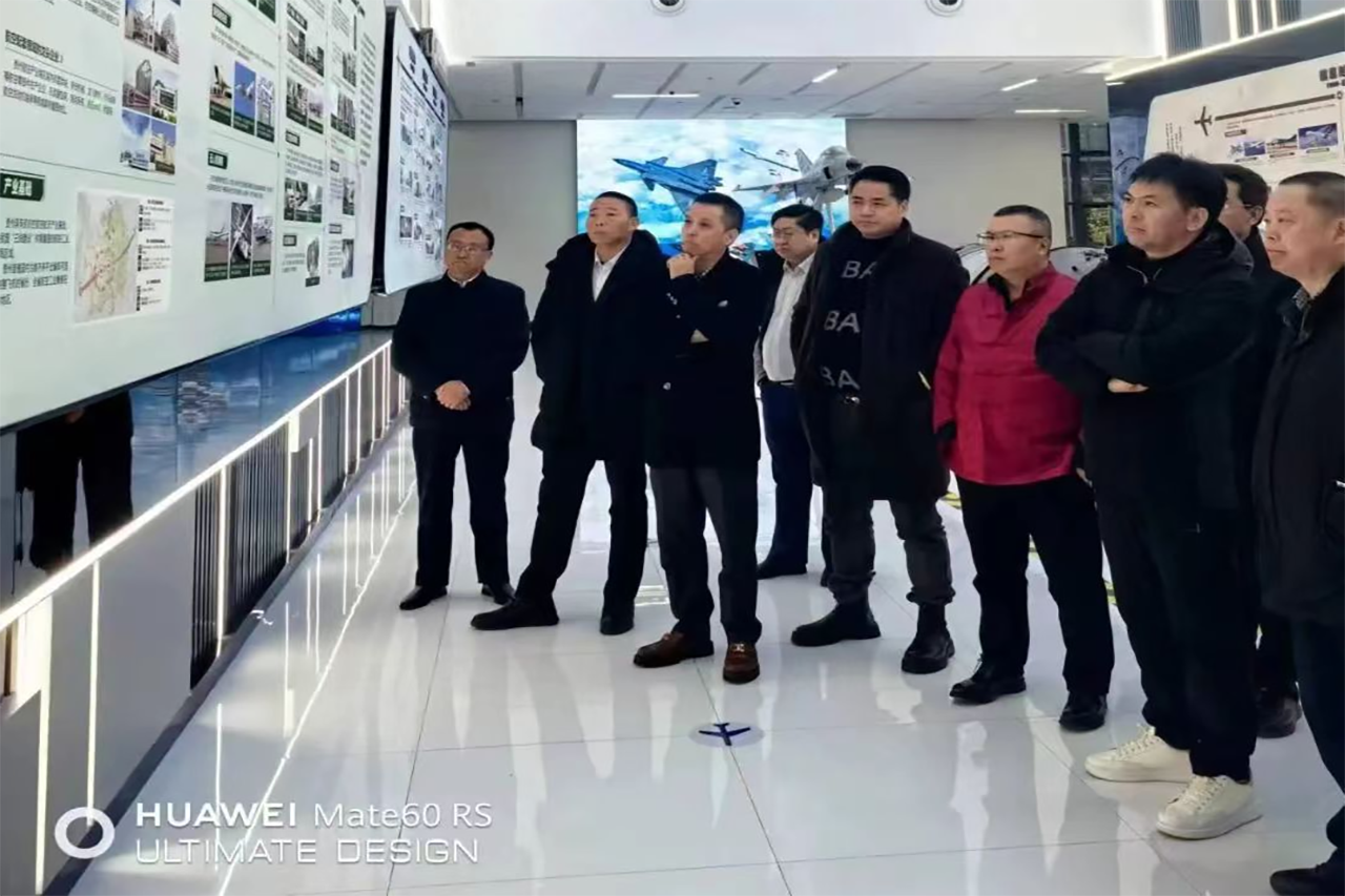 深圳市贵州商会会长林国军邀请广东省贵州商会（联盟）主席一行考察安顺市航空产业城周祥利