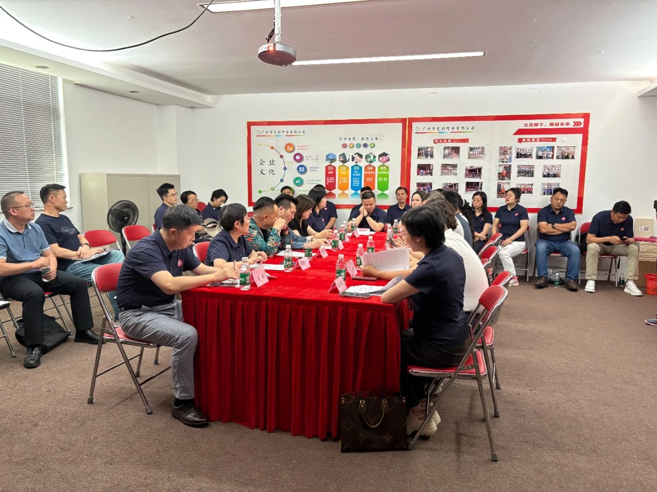 【广州市贵州商会】广州市贵州商会代表走访广州市艺彩印务有限公司